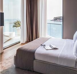 5-Bedroom Beachfront Villa with Heated Infinity Pool and Elevator near Dubrovnik – Sleeps 10